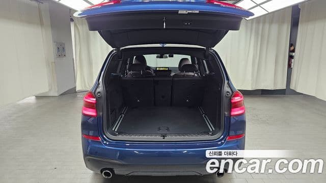 BMW X3 2021 — Şəkil 27/31