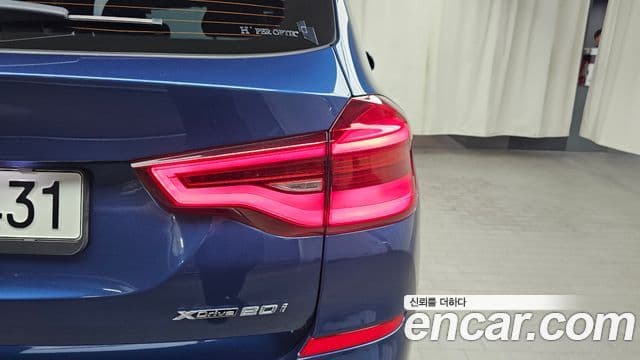 BMW X3 2021 — Şəkil 26/31