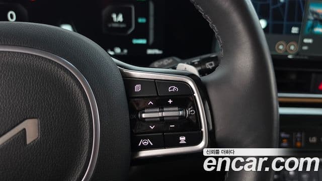 Kia Carnival 2024 — Фото 16/20