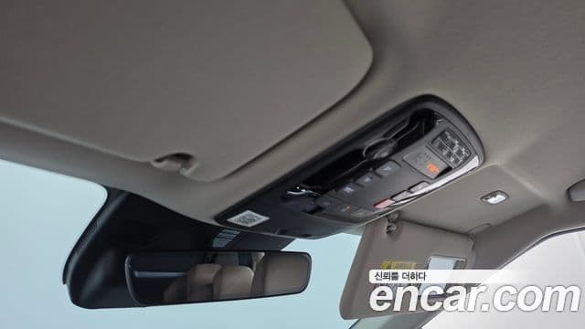 Kia Carnival 2024 — Photo 32/39