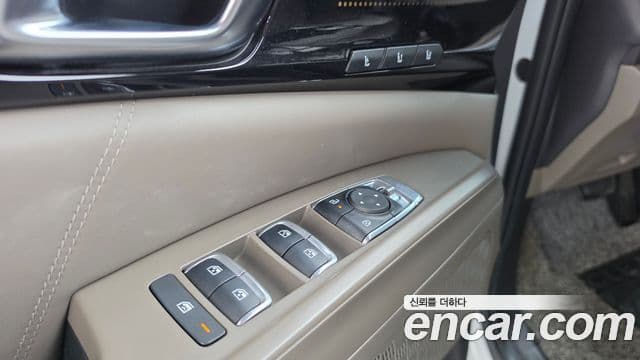 Kia Carnival 2024 — Photo 20/39