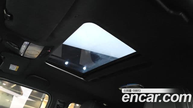 Mercedes-Benz G-Class 2026 — Photo 2/20