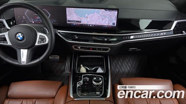 BMW X7 2024 — Photo 2/35