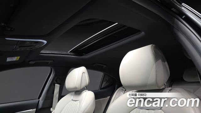 Genesis G70 2021 — Фото 19/20