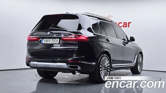 BMW X7 2021 — Photo 3/39