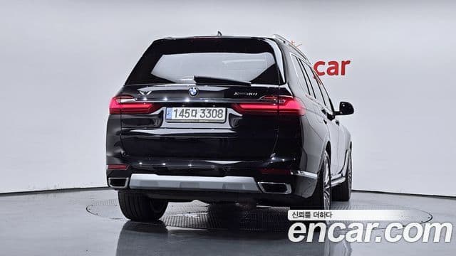 BMW X7 2021 — Photo 34/39