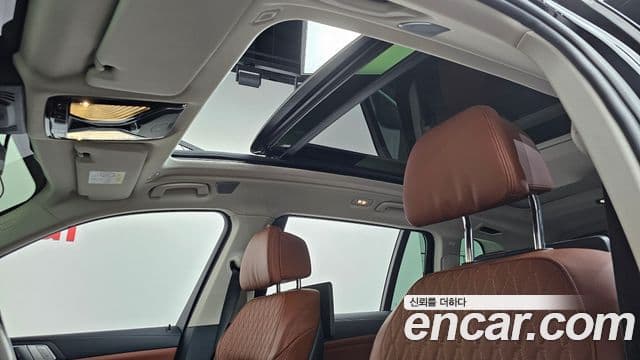 BMW X7 2021 — Photo 26/39