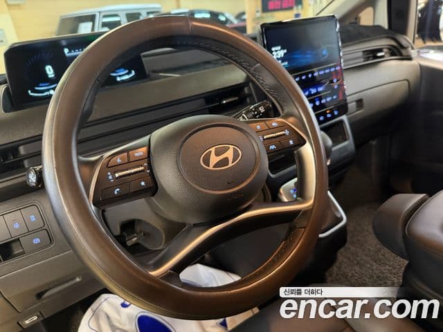 Hyundai Staria 2025 — Фото 6/15