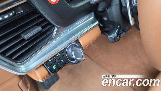 Porsche Panamera 2023 — Photo 26/34