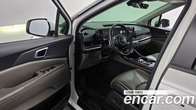 Kia Carnival 2024 — Photo 3/33