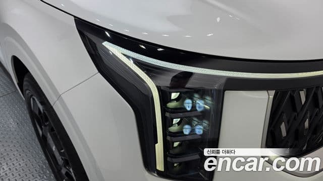 Kia Carnival 2024 — Photo 23/33