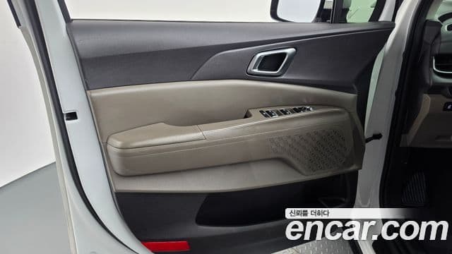Kia Carnival 2024 — Photo 31/33
