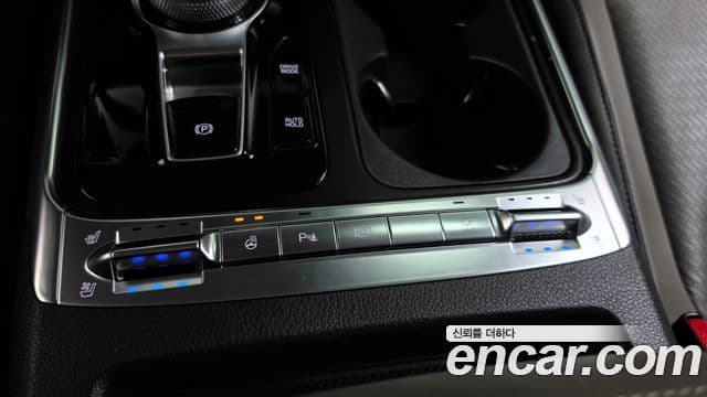 Kia Carnival 2024 — Photo 25/33