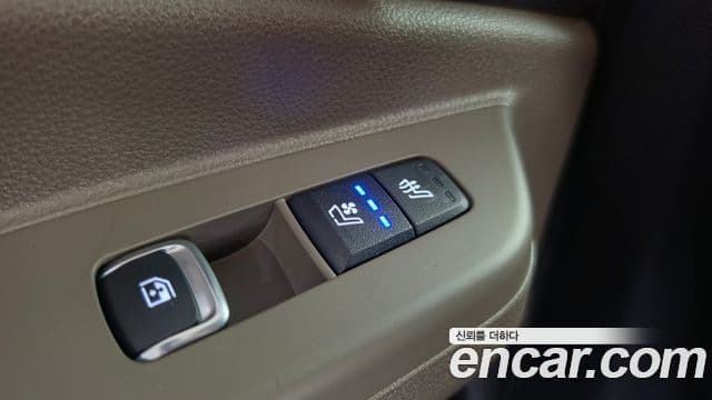 Kia Carnival 2024 — Photo 13/33