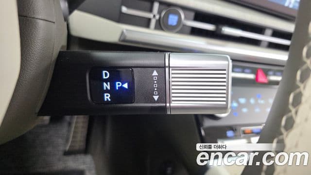 Hyundai Santa Fe 2023 — Şəkil 16/35
