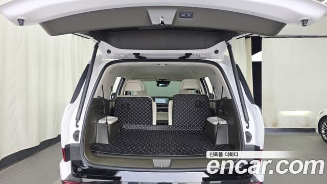 Hyundai Santa Fe 2023 — Şəkil 33/35