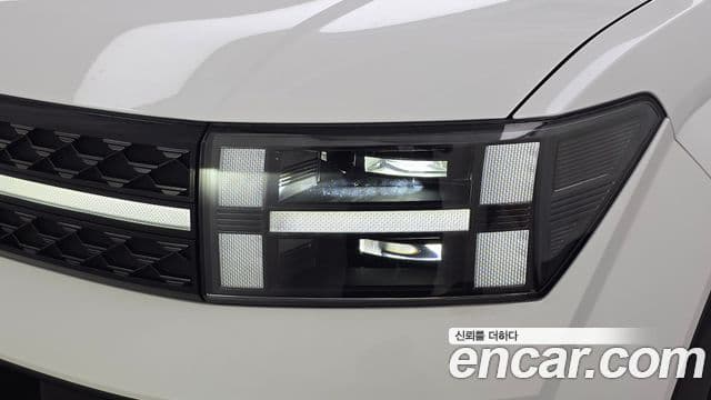 Hyundai Santa Fe 2023 — Şəkil 25/35