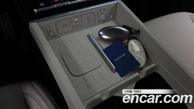 Hyundai Santa Fe 2023 — Şəkil 28/35
