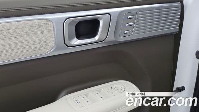 Hyundai Santa Fe 2023 — Şəkil 31/35