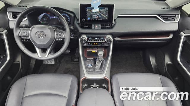 Toyota RAV4 2023 — Şəkil 20/34