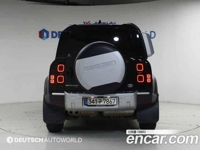 Land Rover Defender 2021 — Photo 11/20