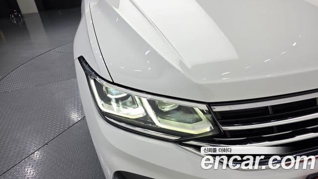 Volkswagen Tiguan 2023 — ფოტო 24/33