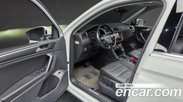 Volkswagen Tiguan 2020 — Photo 11/20