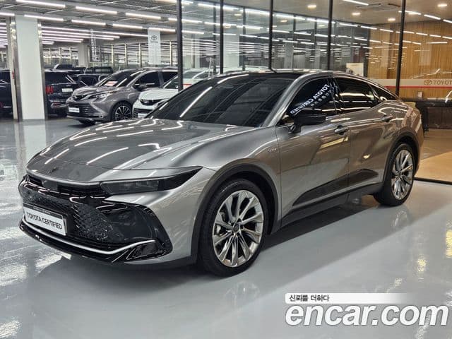 Toyota Crown Crossover 2025 — Фото 9/18