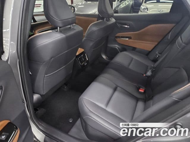 Toyota Crown Crossover 2025 — Фото 13/18