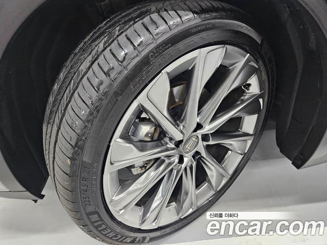 Toyota Crown Crossover 2025 — Фото 16/18
