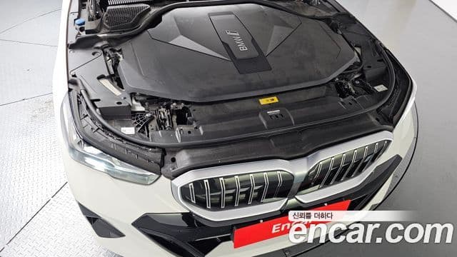 BMW i5 2024 — ფოტო 34/36