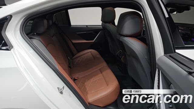 BMW i5 2024 — ფოტო 9/36