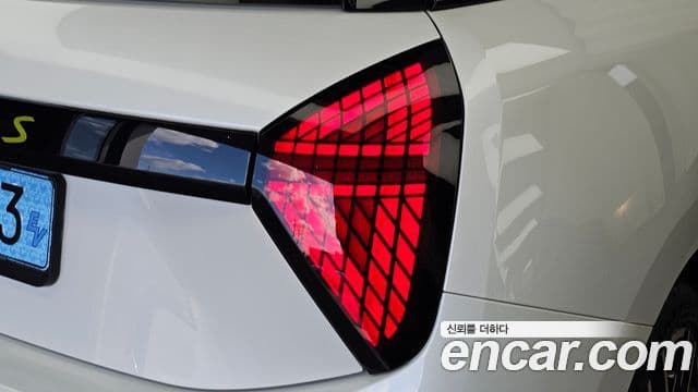 Mini Cooper Electric 2024 — ფოტო 5/35