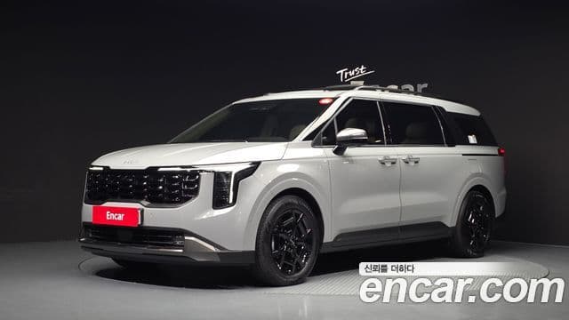 Kia Carnival 2025 — Photo 1/20