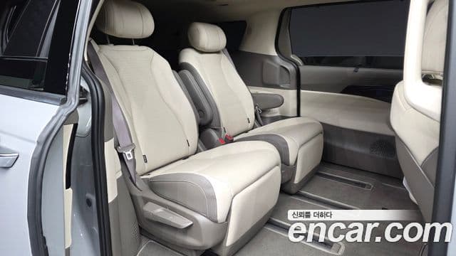 Kia Carnival 2025 — Photo 14/20