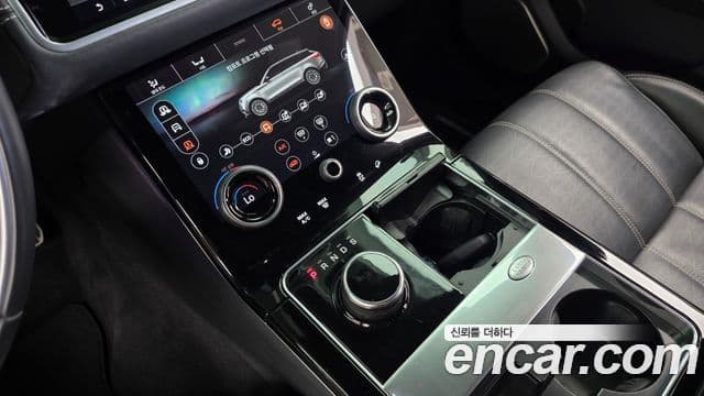Land Rover Range Rover Velar 2019 — Şəkil 33/37
