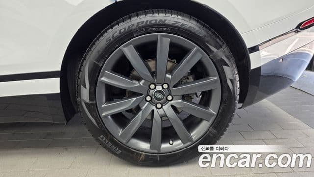 Land Rover Range Rover Velar 2019 — Şəkil 29/37