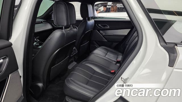 Land Rover Range Rover Velar 2019 — Şəkil 36/37