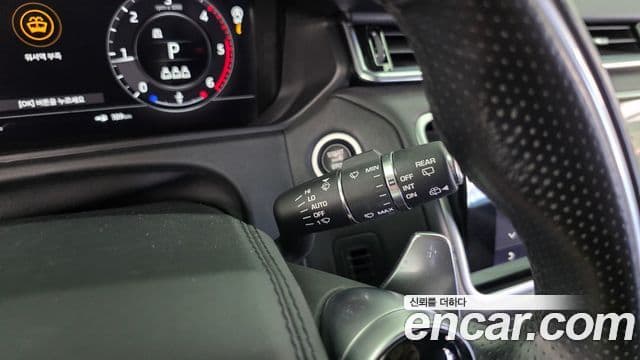 Land Rover Range Rover Velar 2019 — Şəkil 22/37