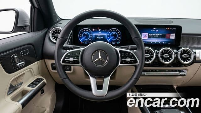 Mercedes-Benz EQB 2025 — ფოტო 12/12
