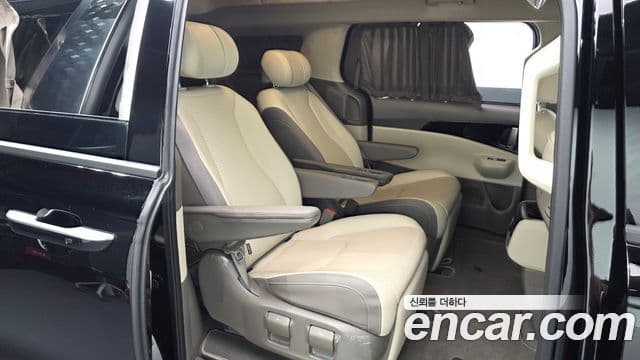 Kia Carnival 2024 — Фото 12/20