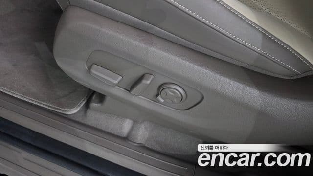 Kia Carnival 2024 — Photo 21/42