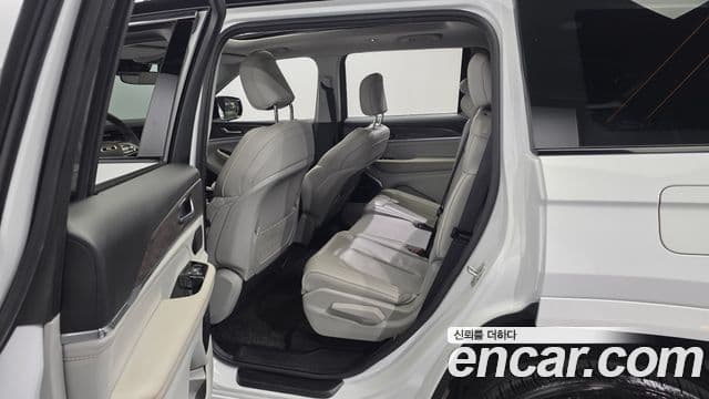 Jeep Grand Cherokee 2022 — Photo 12/20