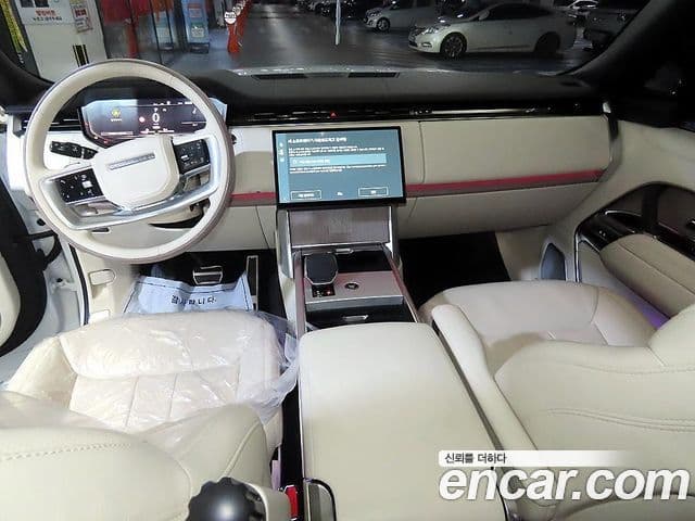 Land Rover Range Rover 2025 — ფოტო 14/15