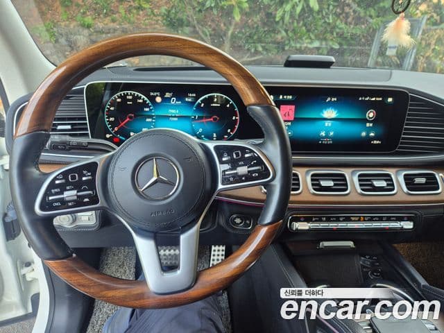 Mercedes-Benz GLS-Class 2021 — ფოტო 9/19