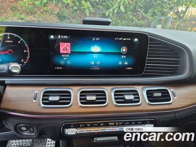 Mercedes-Benz GLS-Class 2021 — ფოტო 13/19