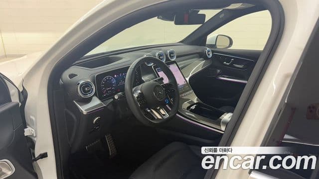 Mercedes-Benz GLC-Class 2025 — Photo 4/20
