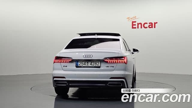 Audi A6 2021 — Photo 22/35