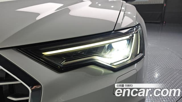 Audi A6 2021 — Photo 8/35