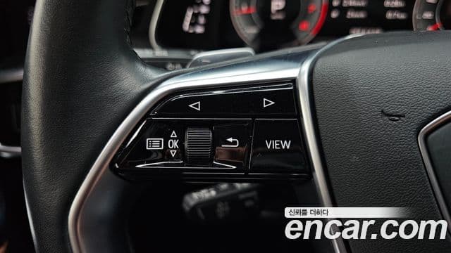 Audi A6 2022 — Photo 33/35